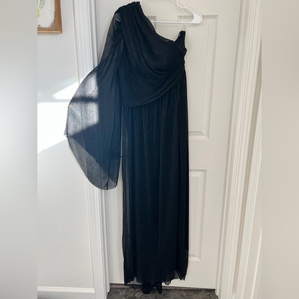 1XL or Size 14 Elegant Black One-Shoulder Dress with slit up the leg